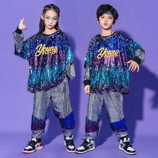 Kids' ballroom dancing clothes and hip hop costumes for girls and boys. Jazz stage outfits and dancewear for parties and street dancing. Includes t-shirts and pants.