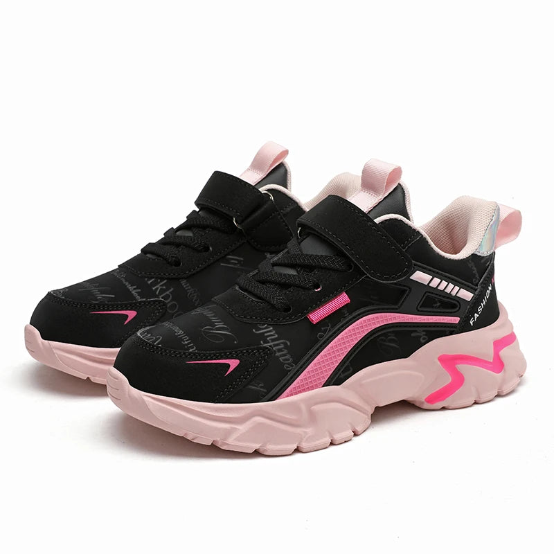 fashionable and lightweight running shoe for children aged 7-15, suitable for young students and sports girls.