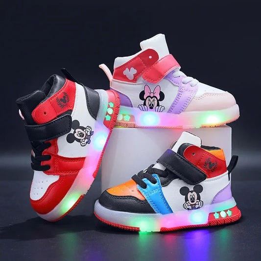 2025 Disney Children's Led Light Shoes Fashion Mickey Mouse Boys Sneakers Girls Cartton Casual Shoes Breathable Kids Sport Shoes are available.